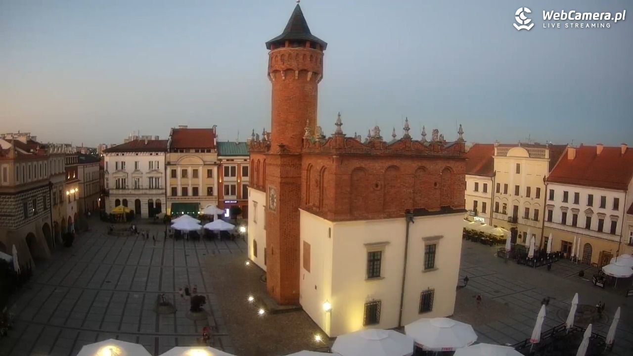 Rynek miejski w Tarnowie - 02 lipiec 2026, 21:14