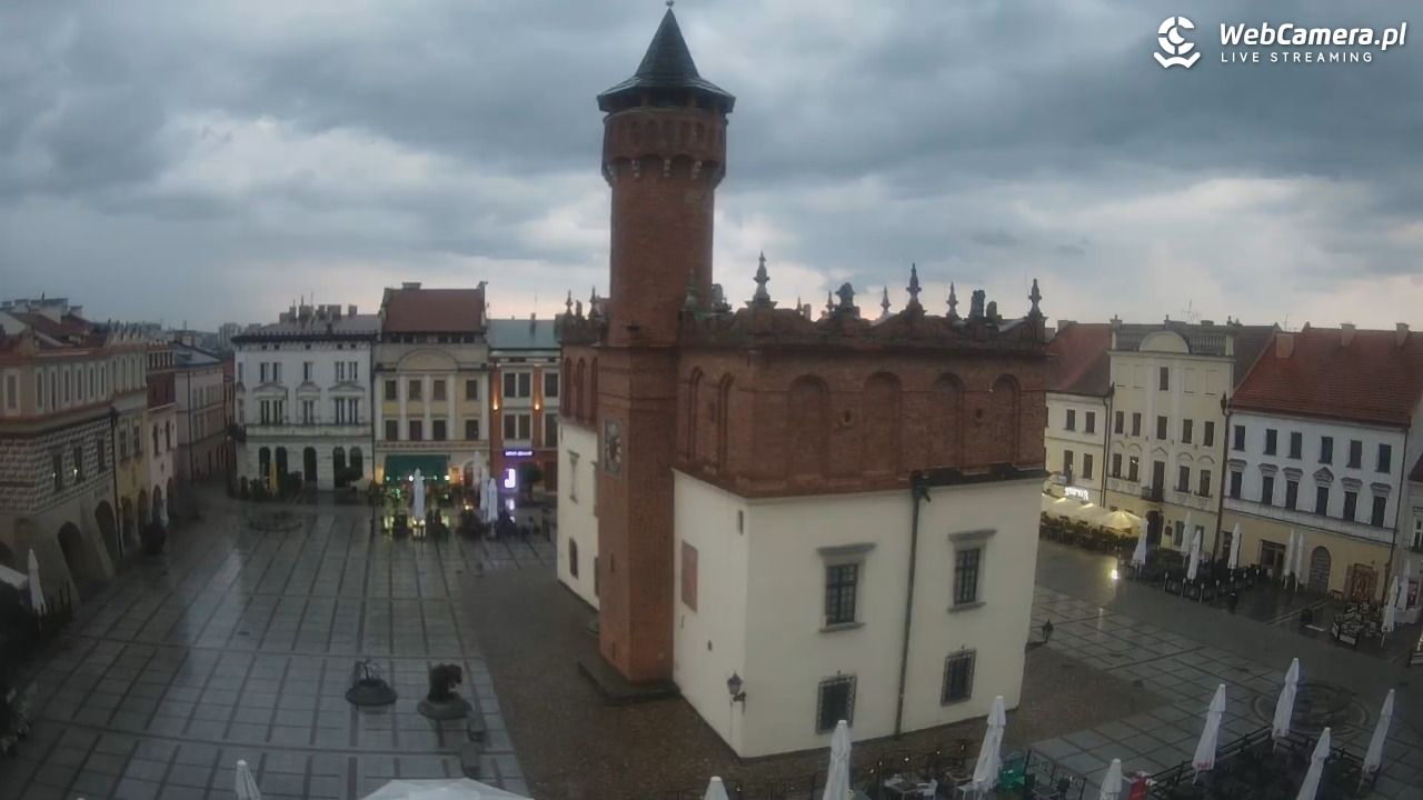 Rynek miejski w Tarnowie - 01 lipiec 2026, 20:14