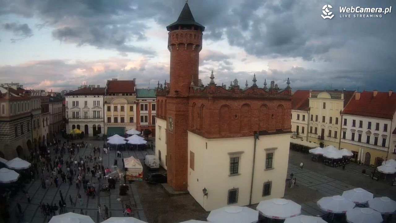 Rynek miejski w Tarnowie - 05 lipiec 2026, 20:14