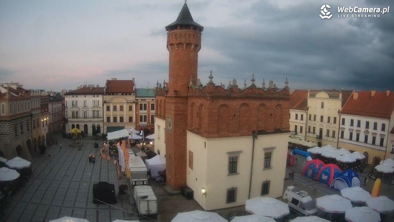 Rynek miejski w Tarnowie - 07 sierpień 2026, 20:19