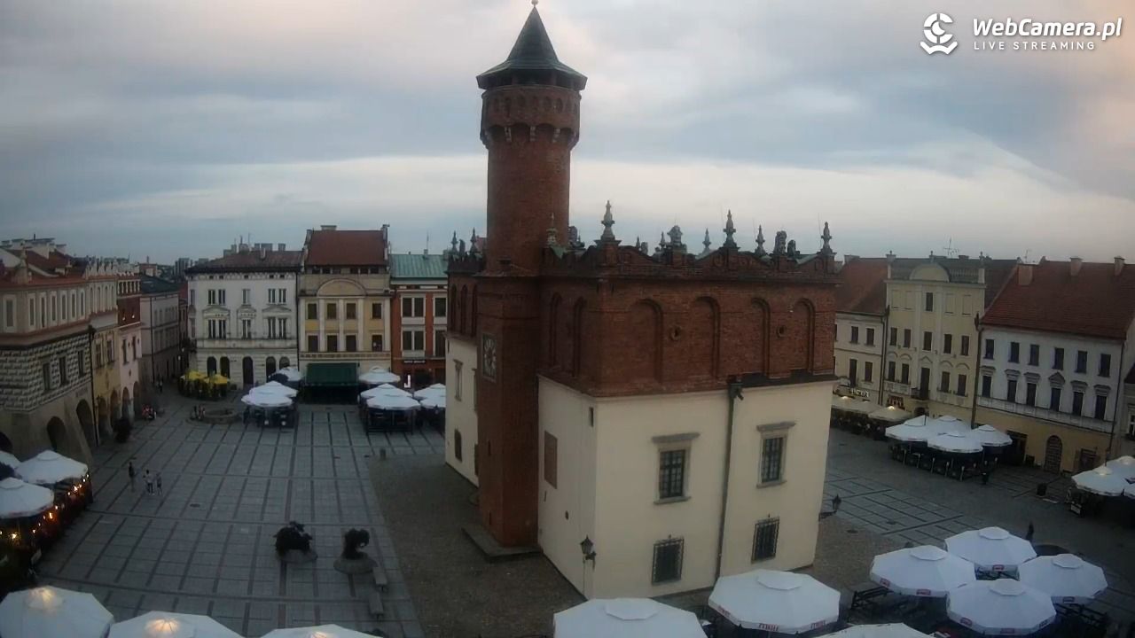 Rynek miejski w Tarnowie - 13 wresień 2025, 18:47