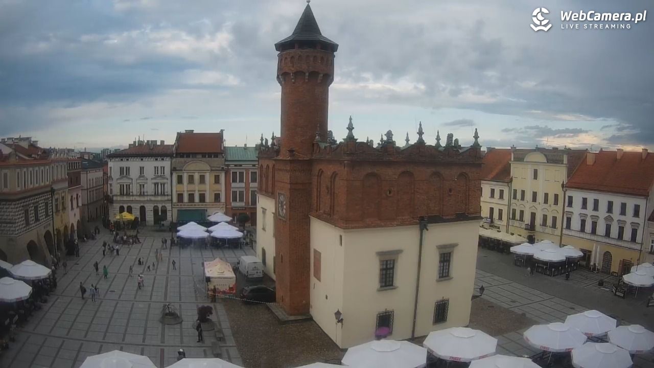 Rynek miejski w Tarnowie - 05 lipiec 2026, 19:01