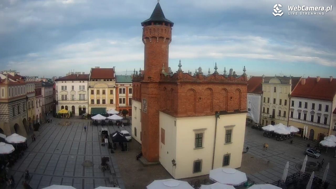 Rynek miejski w Tarnowie - 13 wresień 2026, 17:36
