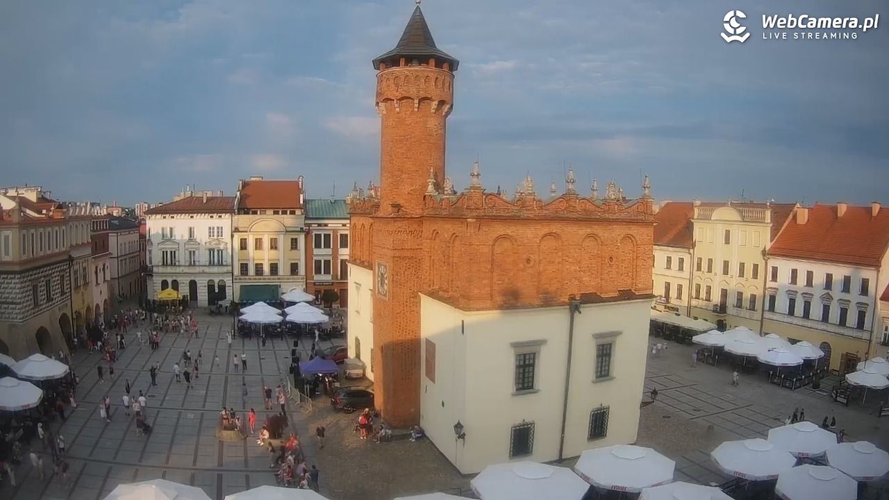 Rynek miejski w Tarnowie - 26 lipiec 2026, 19:02