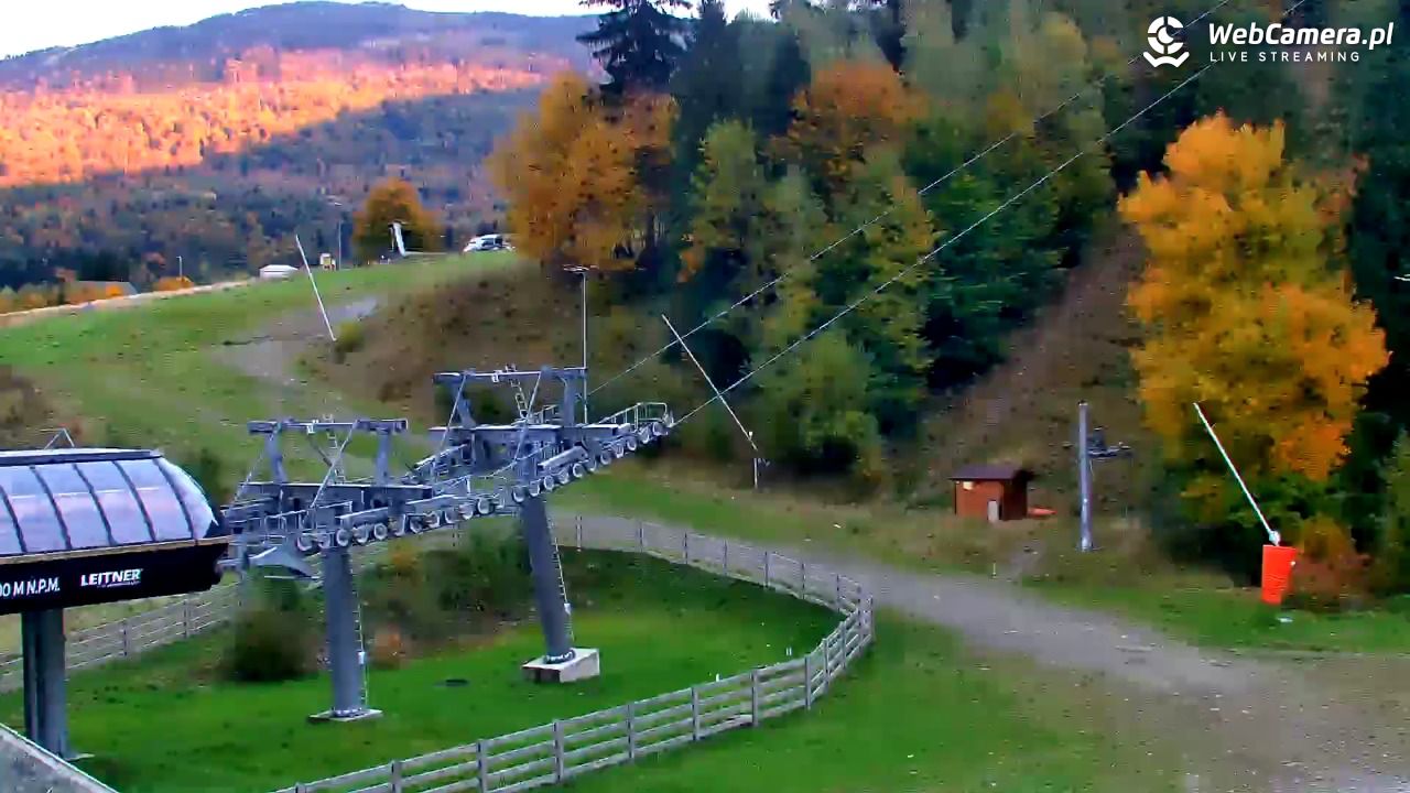SZCZYRK MOUNTAIN RESORT - GONDOLA - 16 październik 2025, 17:34