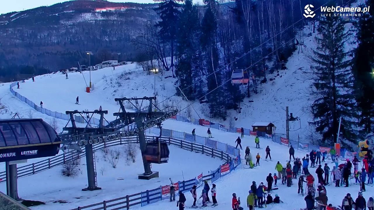 SZCZYRK MOUNTAIN RESORT - GONDOLA - 17 styczeń 2026, 16:08