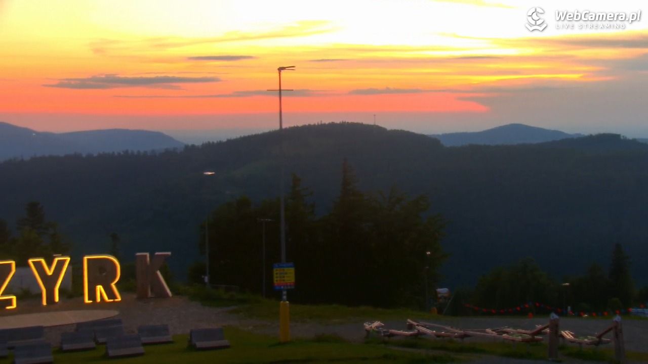 SZCZYRK MOUNTAIN RESORT - Hala Skrzyczeńska pośrednia - 19 czerwiec 2026, 21:06