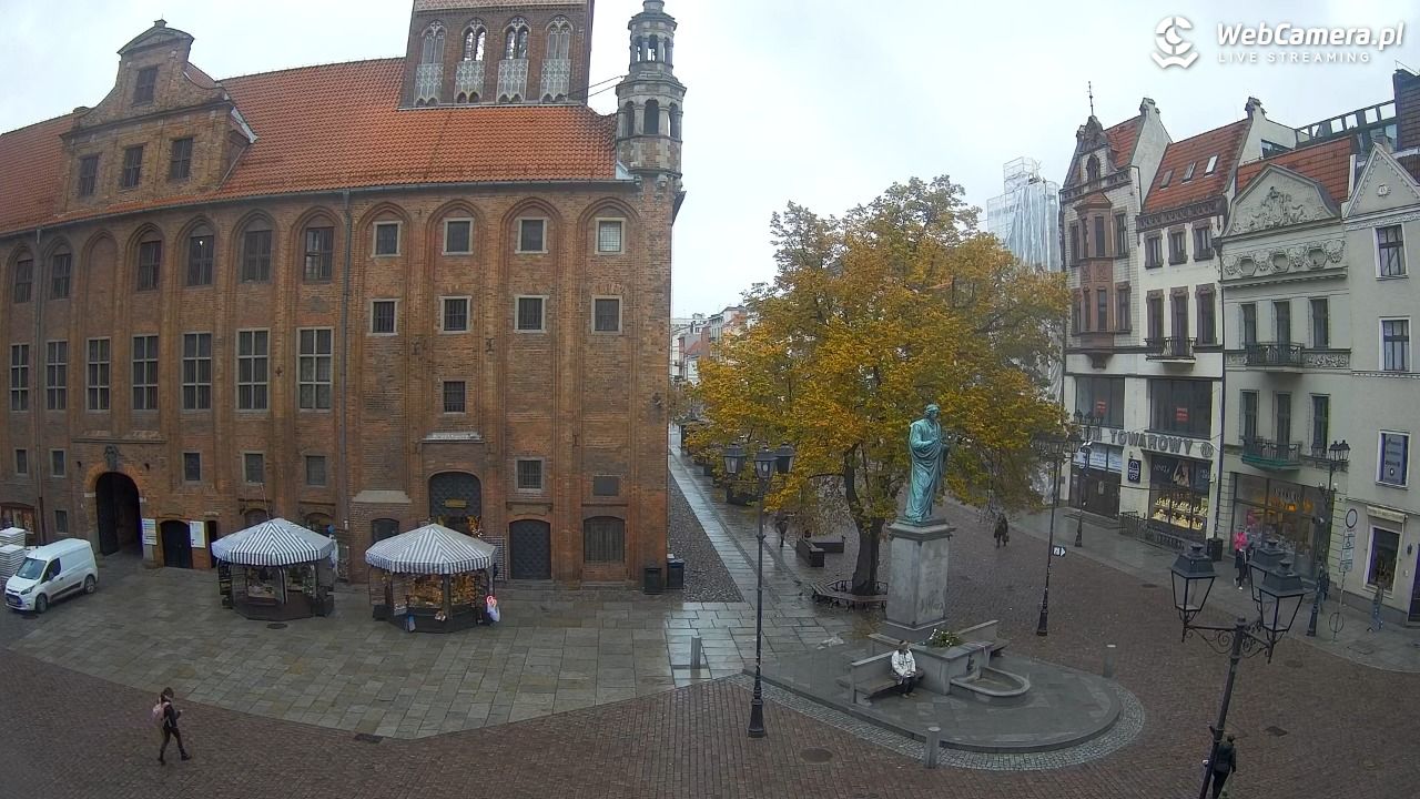 Toruń - widok na Rynek Staromiejski NOWOŚĆ - 03 listopad 2025, 11:04