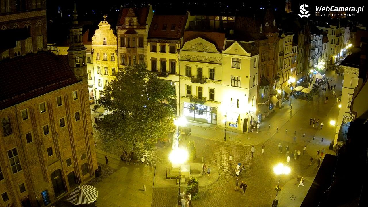 Toruń - widok na Rynek Staromiejski NOWOŚĆ - 07 sierpień 2026, 21:42