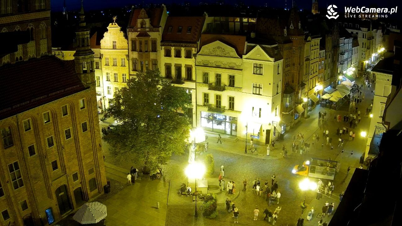 Toruń - widok na Rynek Staromiejski NOWOŚĆ - 08 sierpień 2026, 21:25