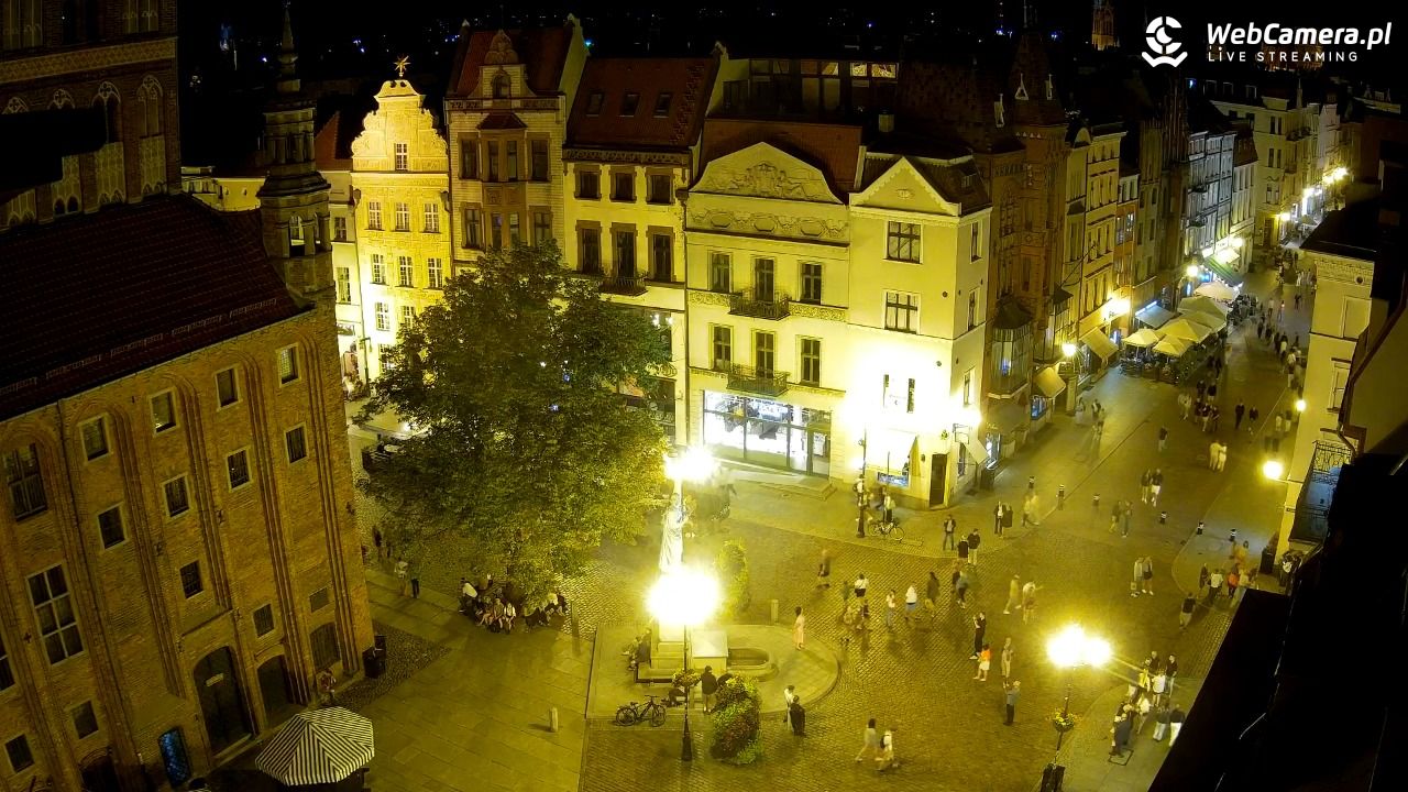 Toruń - widok na Rynek Staromiejski NOWOŚĆ - 08 sierpień 2026, 21:39