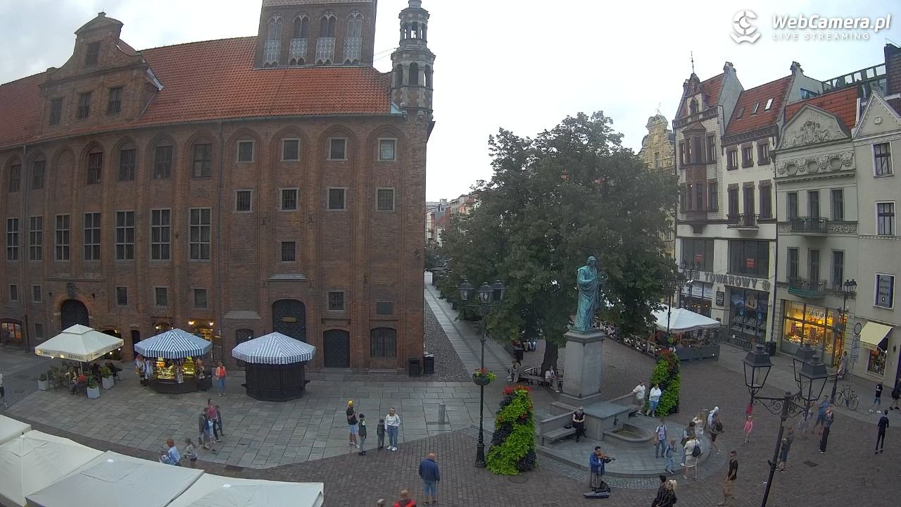 Toruń - widok na Rynek Staromiejski NOWOŚĆ - 01 sierpień 2025, 20:13