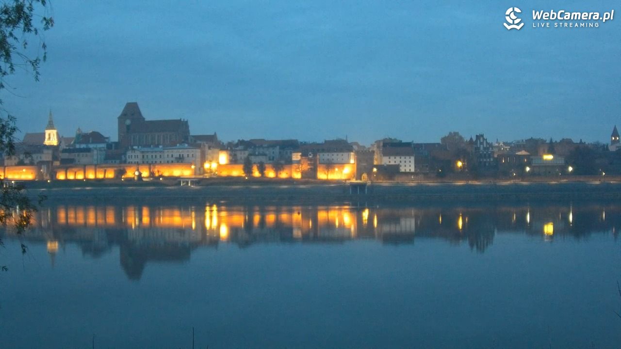 Toruń - panorama miasta NOWOŚĆ - 02 listopad 2025, 06:24