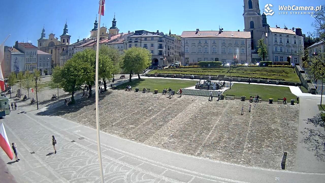PRZEMYŚL - widok na rynek NOWOŚĆ - 03 maj 2026, 12:52