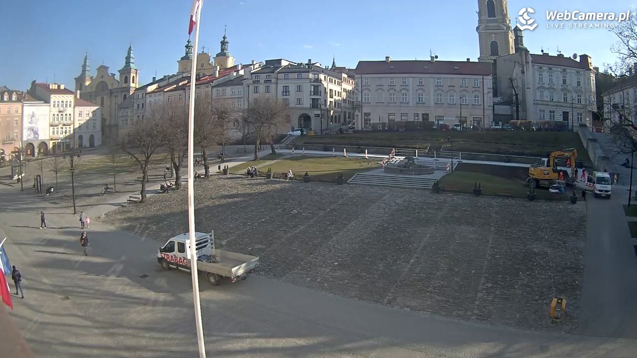 PRZEMYŚL - widok na rynek NOWOŚĆ - 16 marzec 2026, 15:35