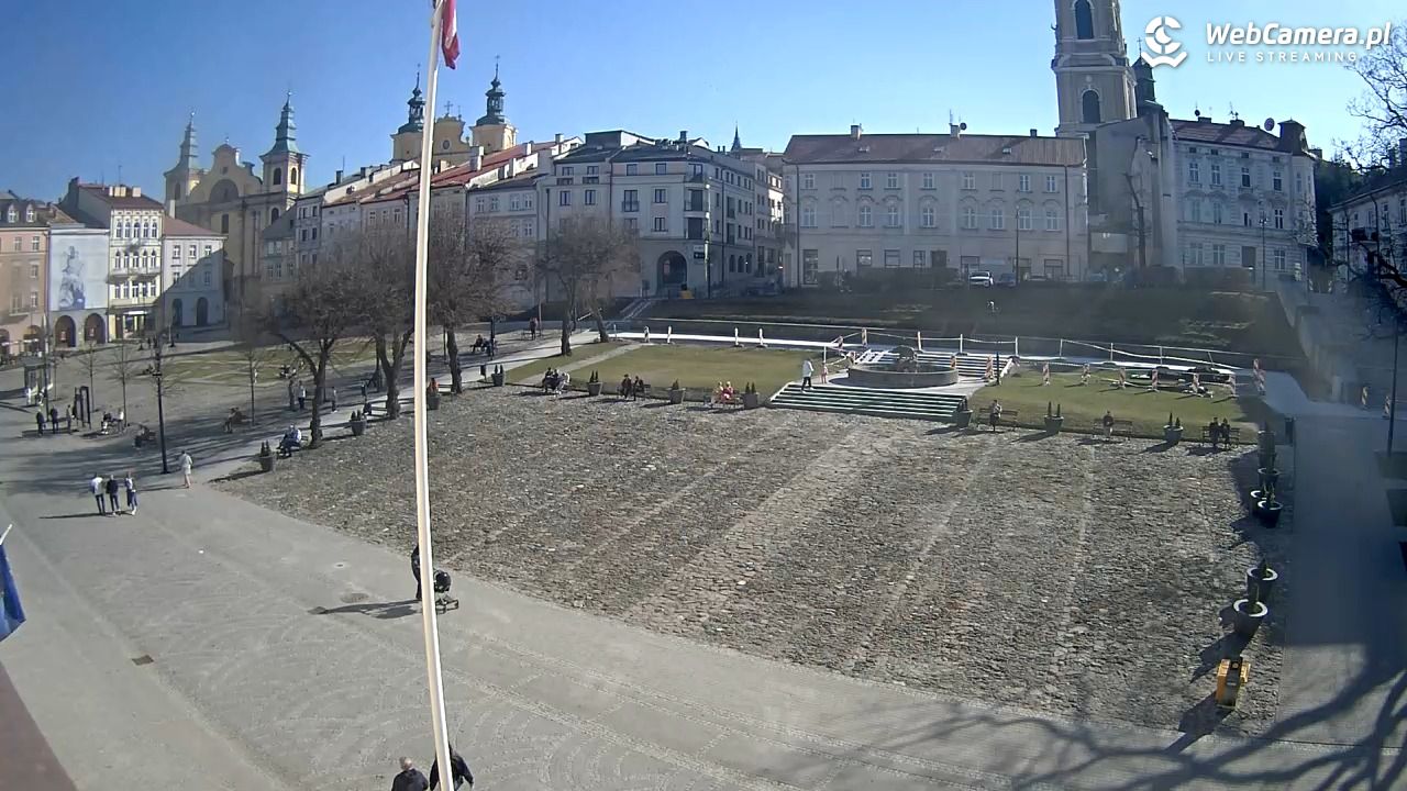 PRZEMYŚL - widok na rynek NOWOŚĆ - 15 marzec 2026, 14:08