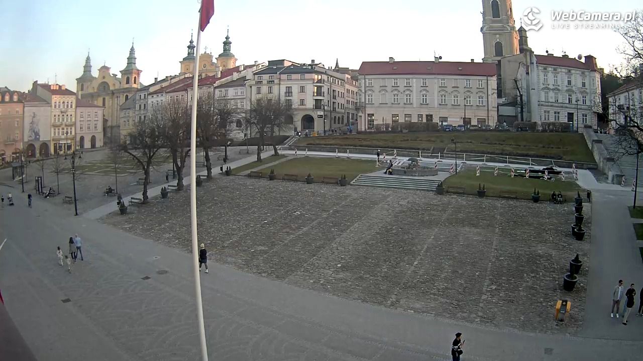 PRZEMYŚL - widok na rynek NOWOŚĆ - 14 marzec 2026, 17:16