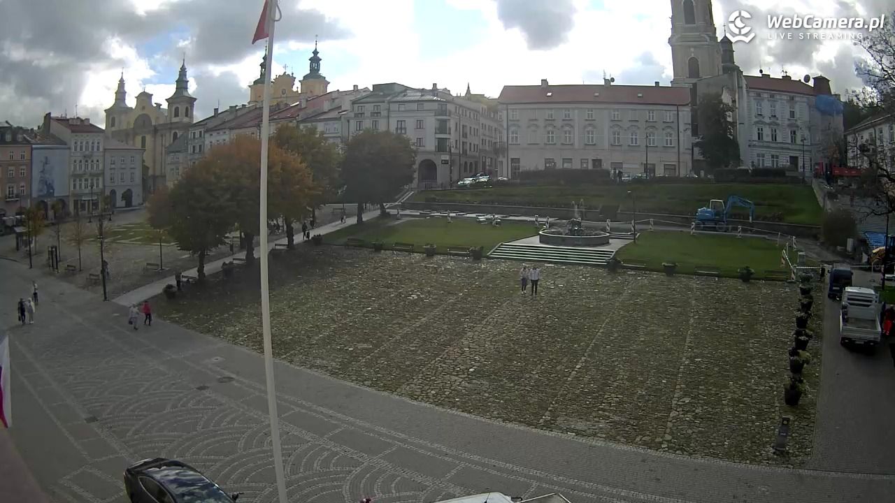 PRZEMYŚL - widok na rynek NOWOŚĆ - 15 październik 2025, 11:42