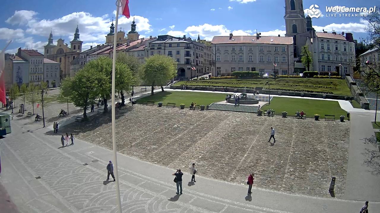 PRZEMYŚL - widok na rynek NOWOŚĆ - 02 maj 2026, 12:26