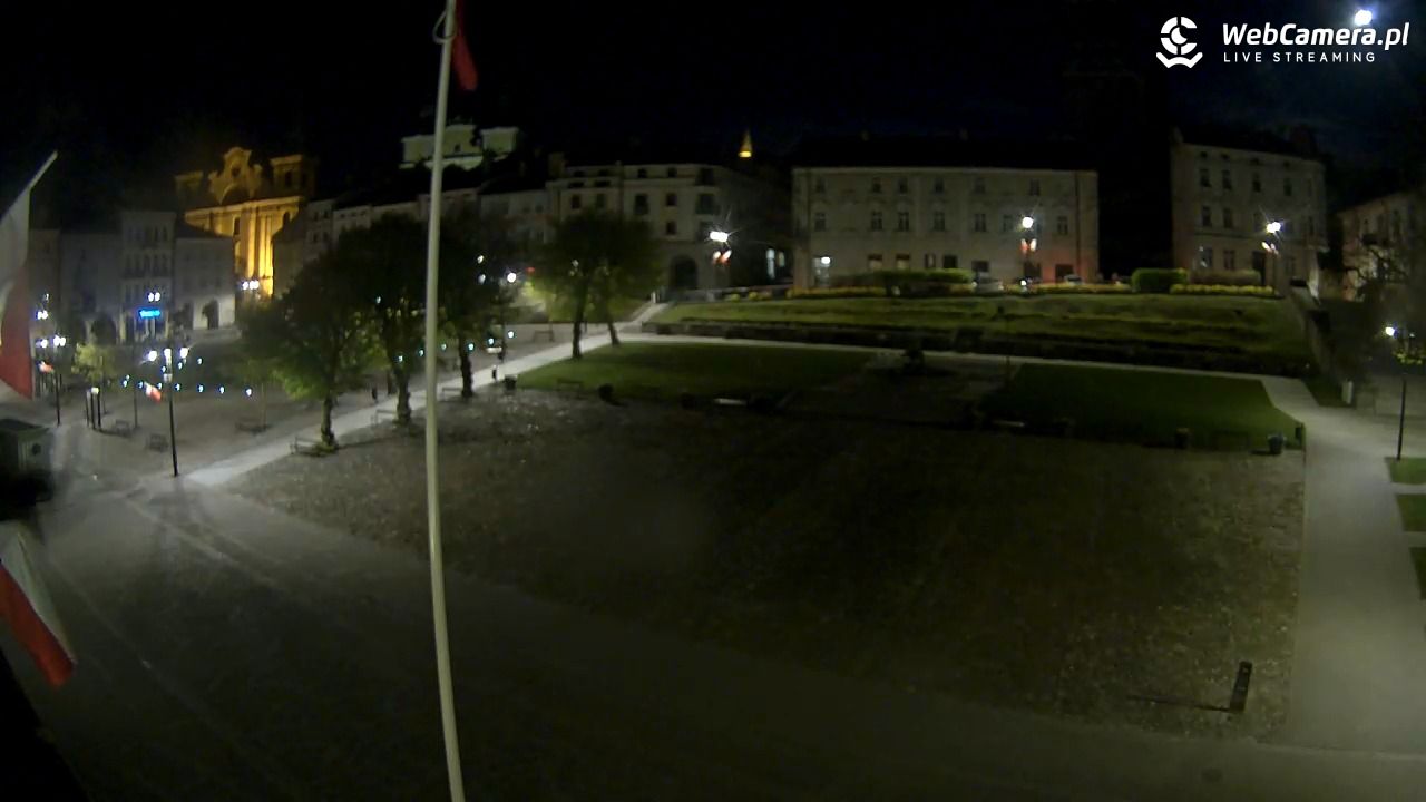 PRZEMYŚL - widok na rynek NOWOŚĆ - 01 maj 2026, 01:37
