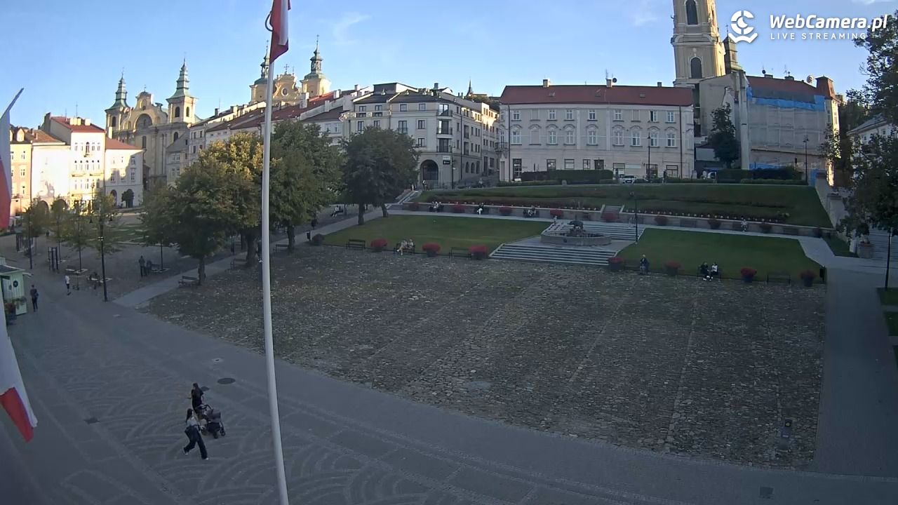 PRZEMYŚL - widok na rynek NOWOŚĆ - 16 wresień 2026, 17:53