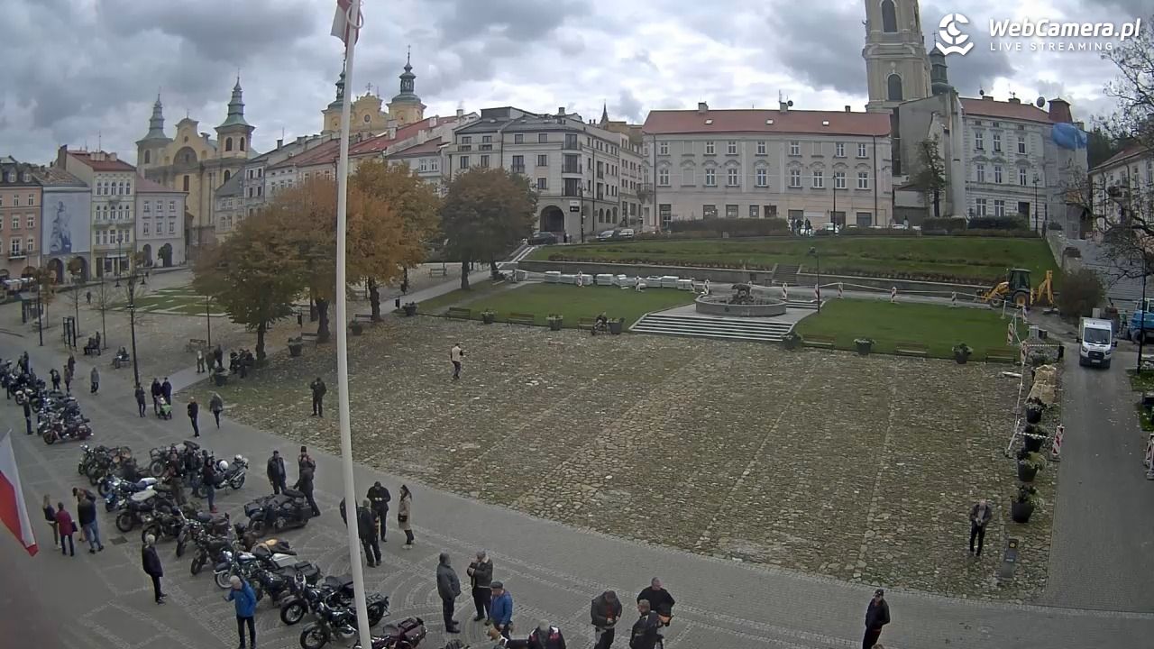 PRZEMYŚL - widok na rynek NOWOŚĆ - 17 październik 2025, 14:24