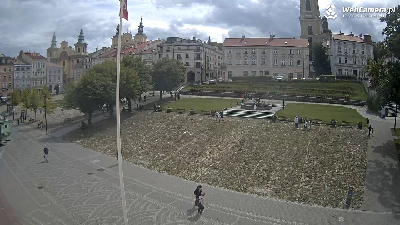 PRZEMYŚL - widok na rynek NOWOŚĆ - 23 sierpień 2025, 13:15