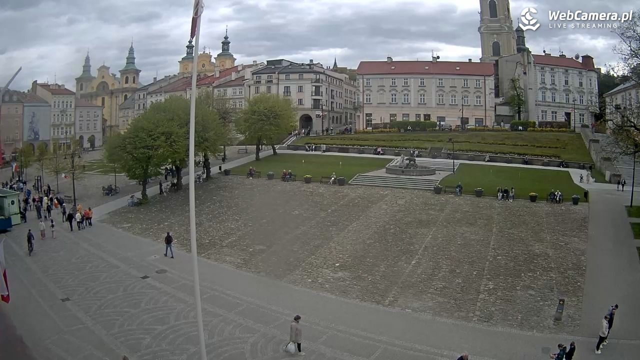 PRZEMYŚL - widok na rynek NOWOŚĆ - 01 maj 2026, 16:44