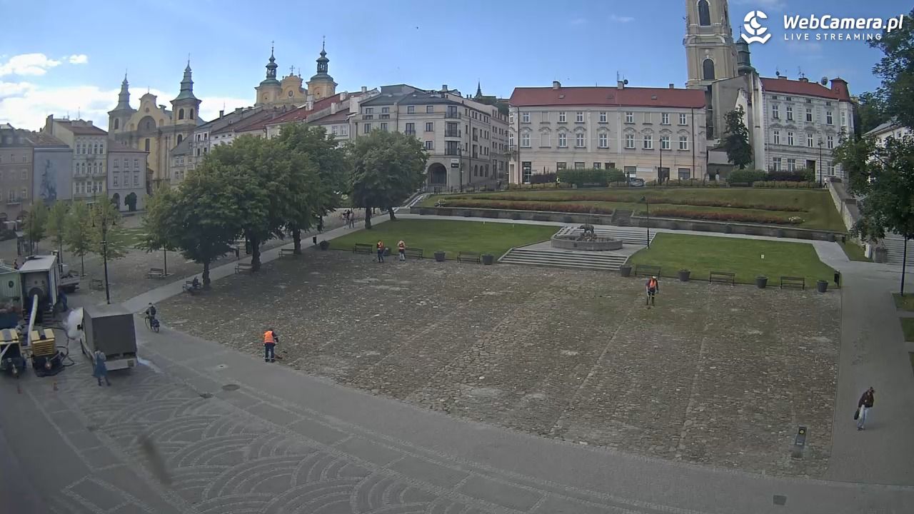 PRZEMYŚL - widok na rynek NOWOŚĆ - 16 czerwiec 2026, 07:28