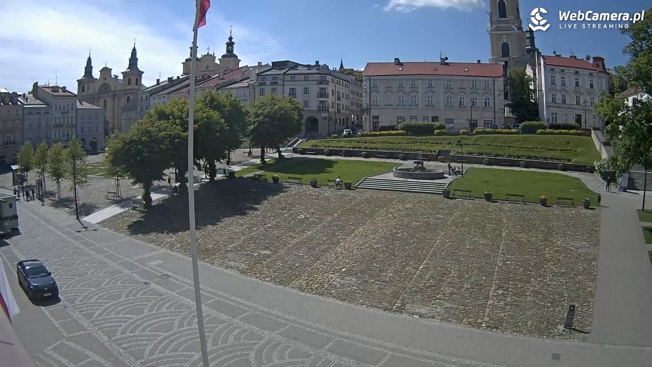 PRZEMYŚL - widok na rynek NOWOŚĆ - 26 maj 2025, 09:52