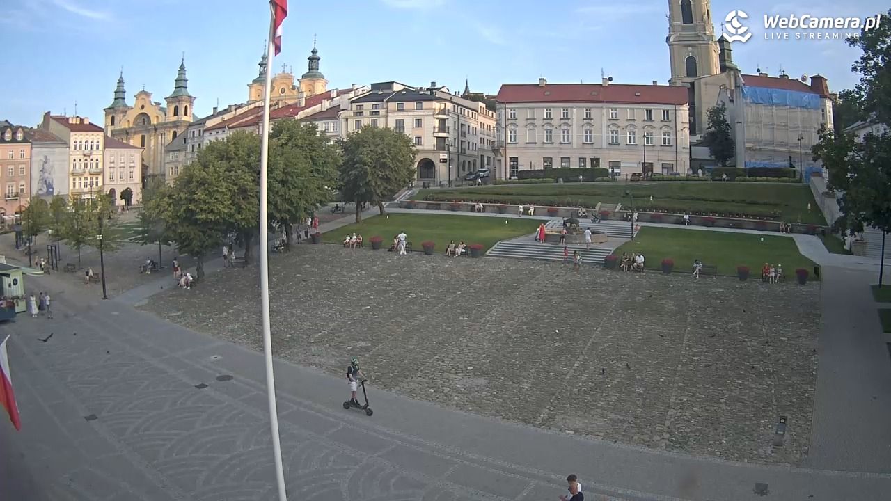 PRZEMYŚL - widok na rynek NOWOŚĆ - 01 sierpień 2026, 18:55