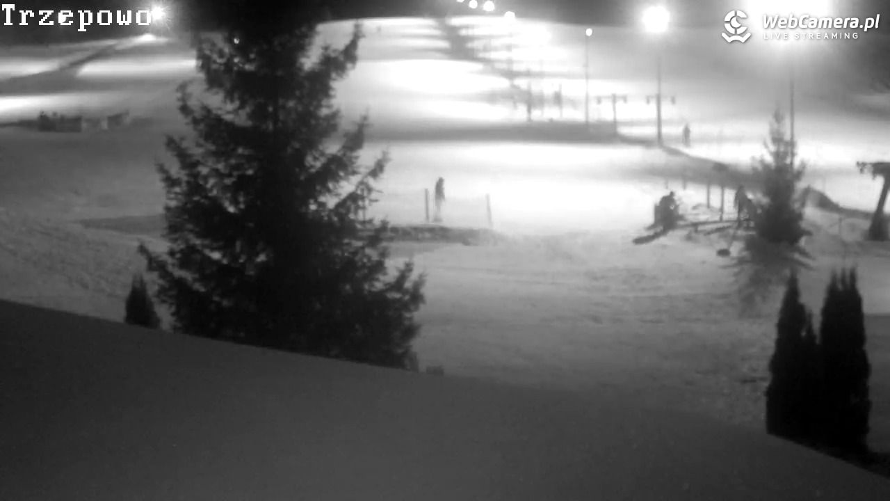 Trzepowo - widok na stok - 16 luty 2026, 19:01