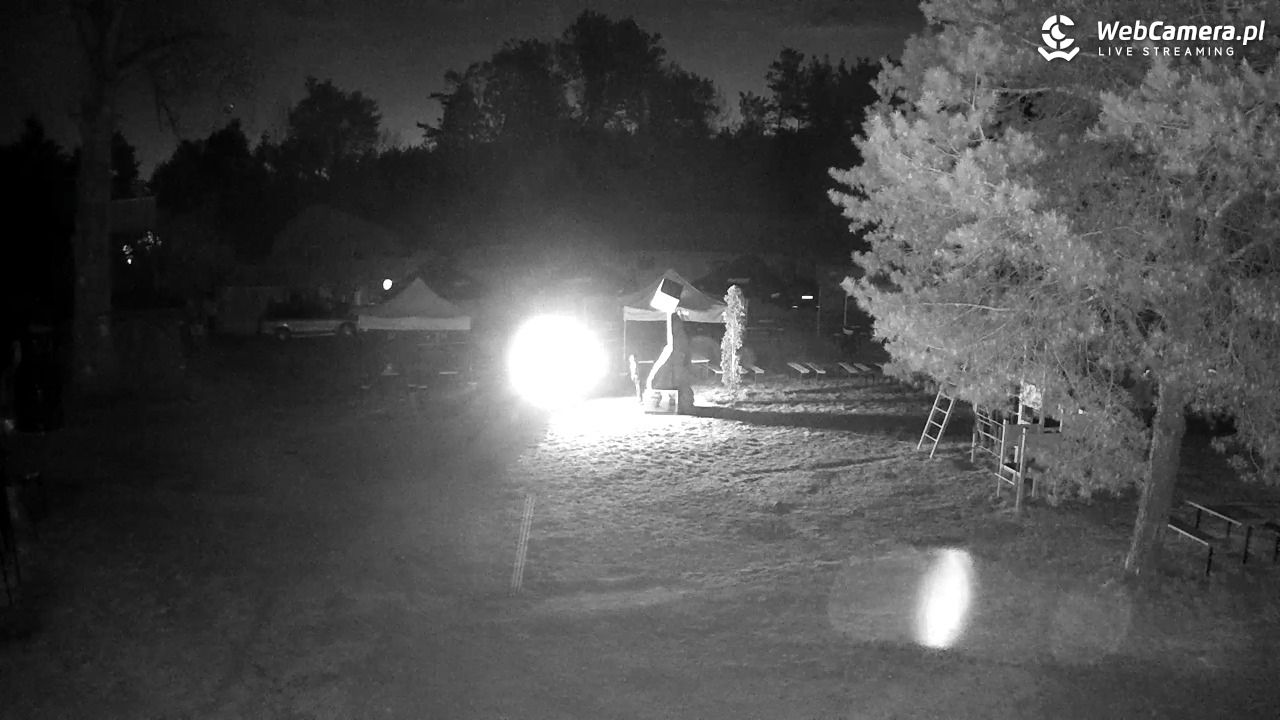 Pomnik UFO w Emilcinie - 10 maj 2026, 03:12