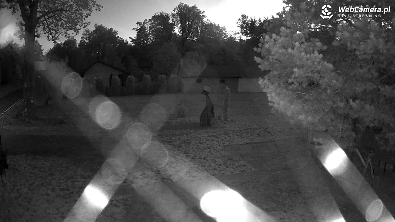 Pomnik UFO w Emilcinie - 03 październik 2026, 05:44