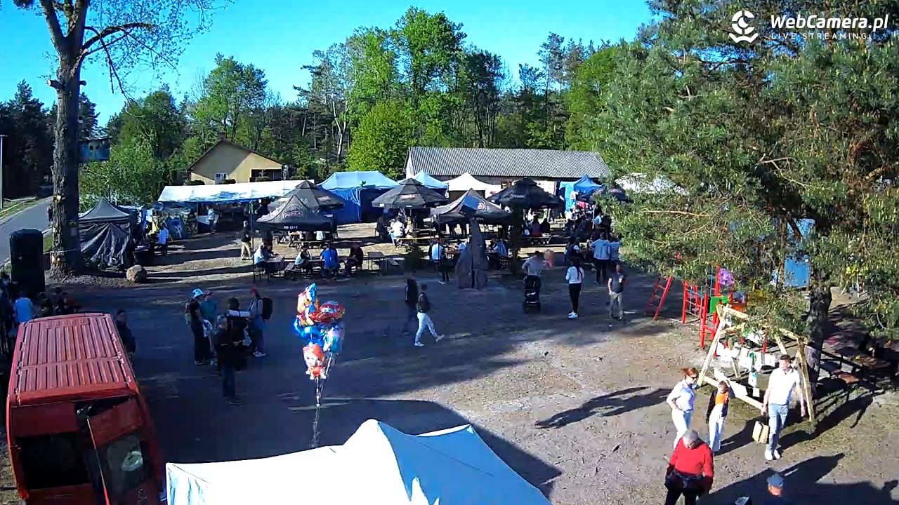 Pomnik UFO w Emilcinie - 10 maj 2026, 17:47