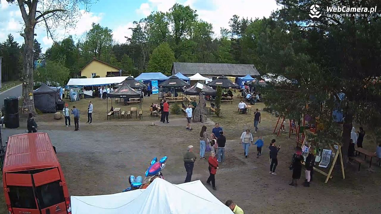 Pomnik UFO w Emilcinie - 10 maj 2026, 11:46