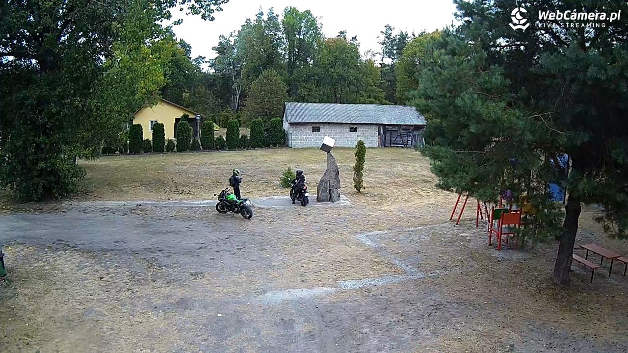 Pomnik UFO w Emilcinie - 31 sierpień 2025, 19:15