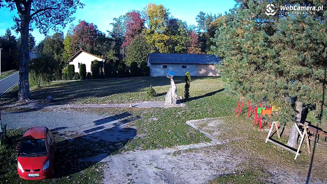 Pomnik UFO w Emilcinie - 03 październik 2026, 16:46