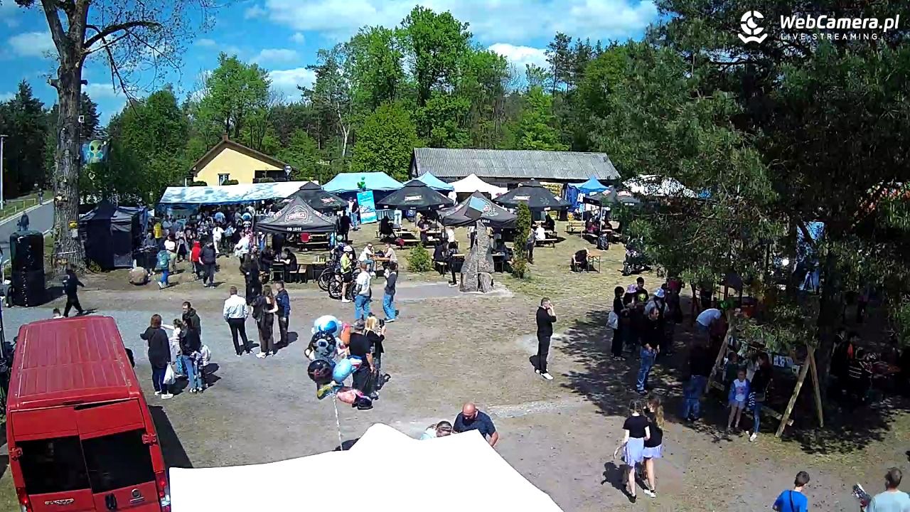 Pomnik UFO w Emilcinie - 10 maj 2026, 13:43