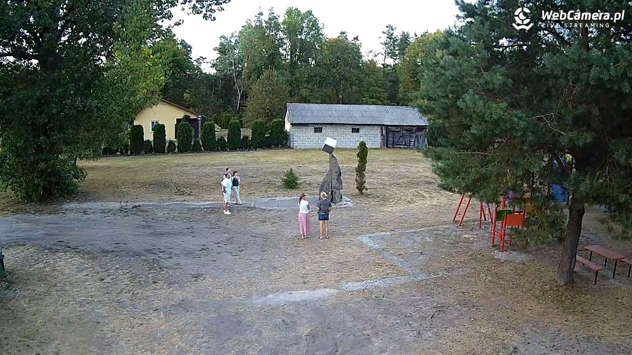 Pomnik UFO w Emilcinie - 30 sierpień 2025, 19:29