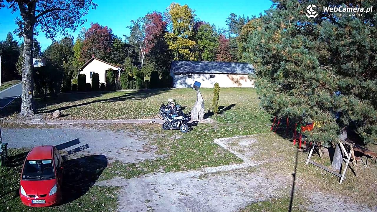 Pomnik UFO w Emilcinie - 03 październik 2026, 15:37