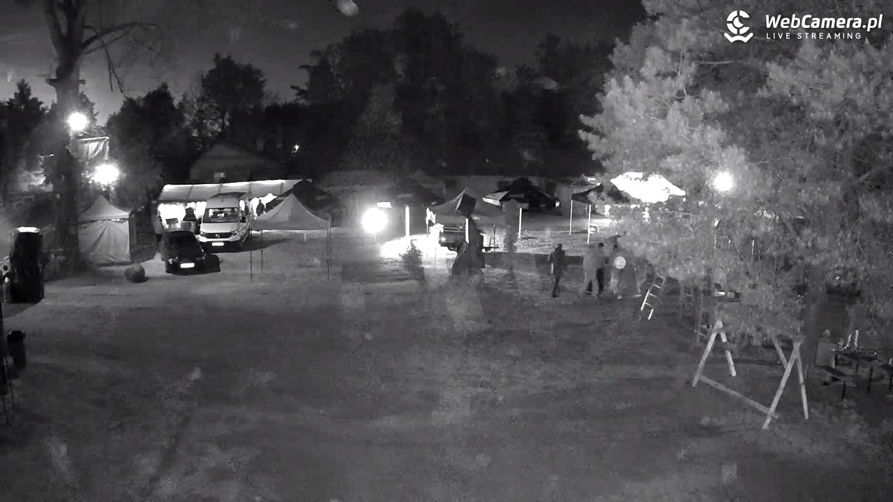 Pomnik UFO w Emilcinie - 10 maj 2026, 21:31