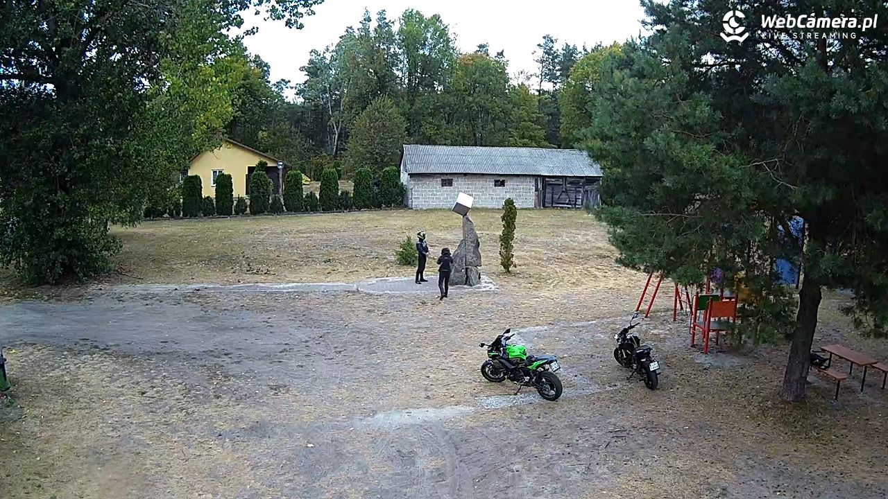 Pomnik UFO w Emilcinie - 31 sierpień 2025, 19:08