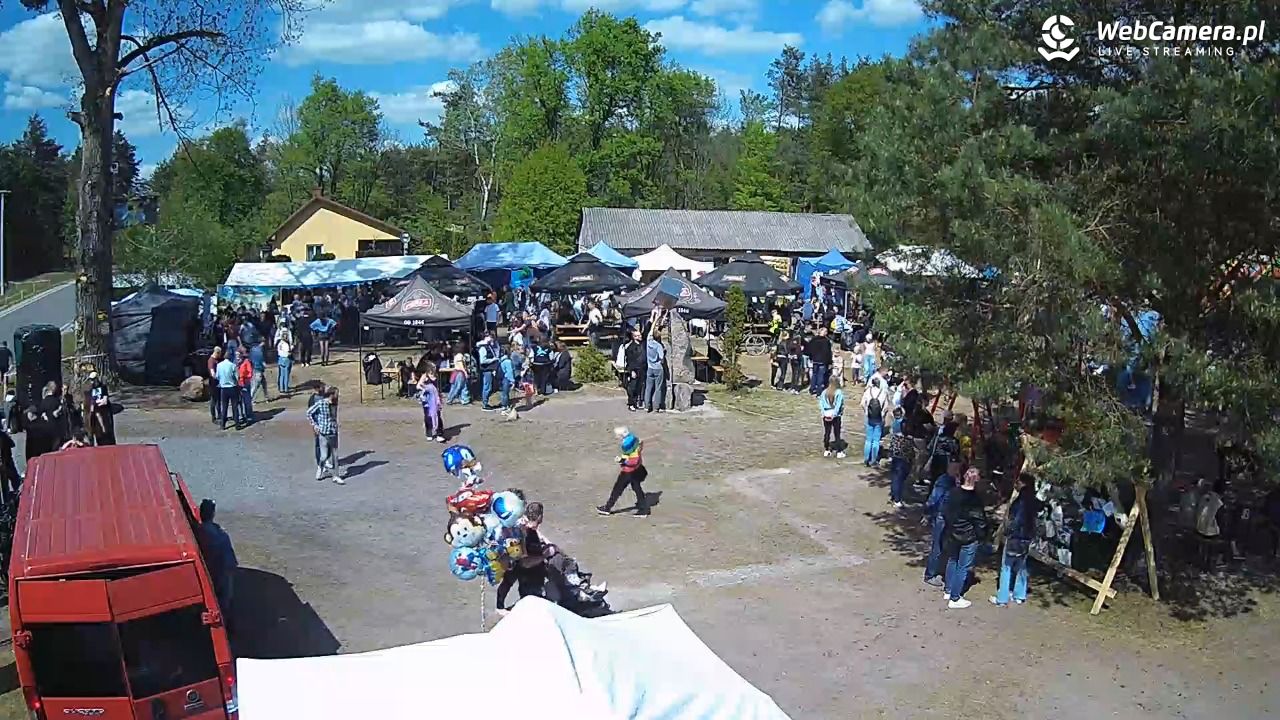 Pomnik UFO w Emilcinie - 10 maj 2026, 14:43