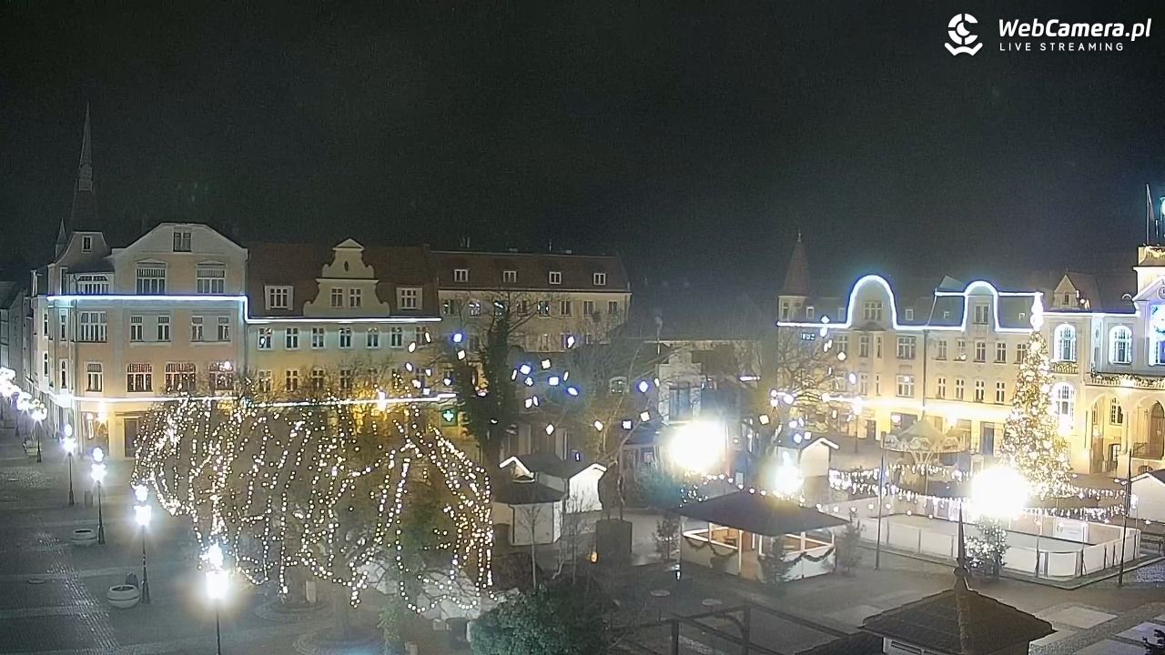 Wejherowo - widok na rynek - 10 grudzień 2025, 00:10