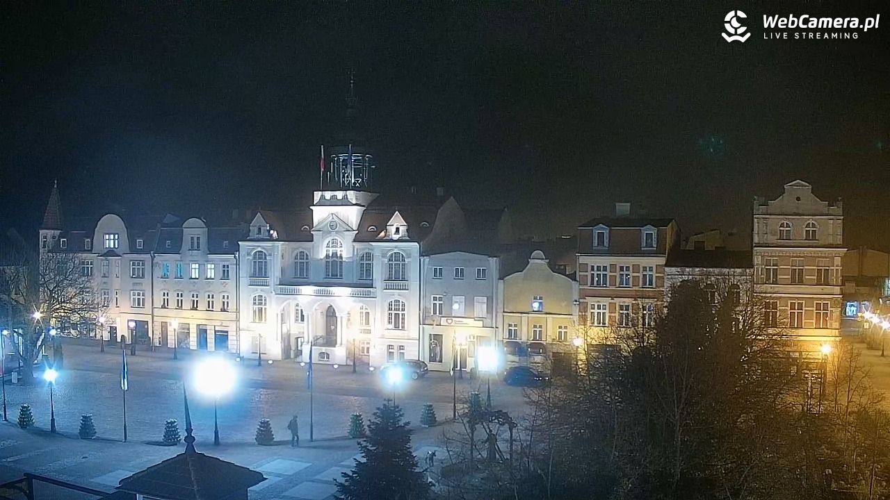 Wejherowo - widok na rynek - 17 marzec 2026, 20:36