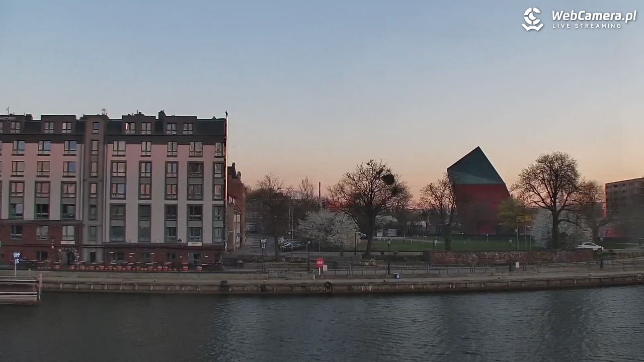 Gdańsk - widok na Motławę - 20 kwiecień 2026, 05:42