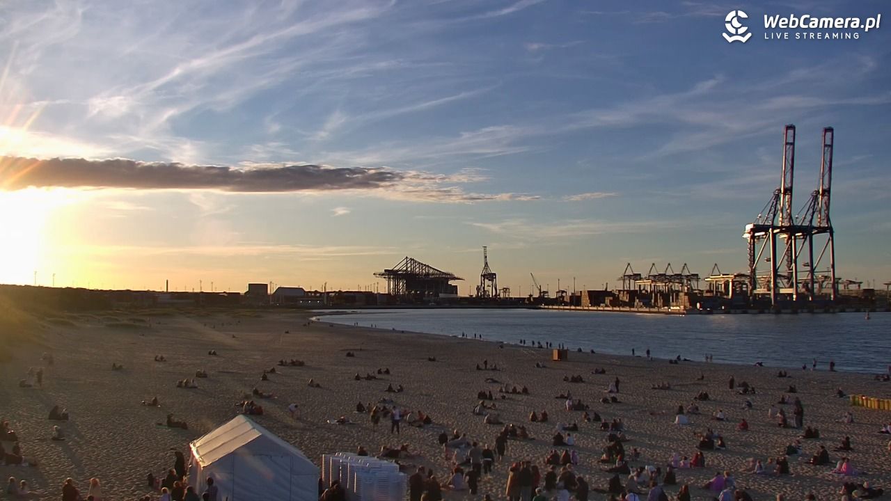 Gdańsk - widok na PLAŻĘ STOGI NOWOŚĆ - 12 sierpień 2026, 19:44
