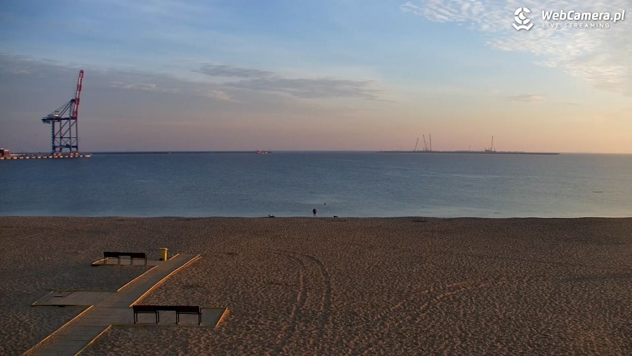Gdańsk - widok na PLAŻĘ STOGI NOWOŚĆ - 29 wresień 2026, 07:10