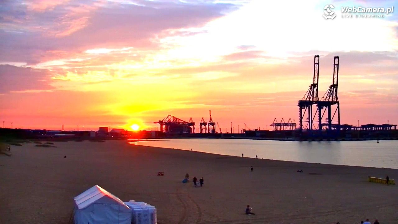 Gdańsk - widok na PLAŻĘ STOGI NOWOŚĆ - 21 czerwiec 2026, 21:11